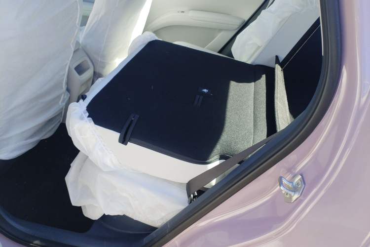 Used Geely Galaxy Geome 2026 Model 310km Youth Edition Left Rear Seat