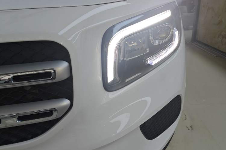 Used Mercedes-Benz GLB 2021 GLB 200 Fashion Model Left Front Headlight