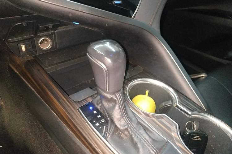 Used Toyota Camry 2019 2.0G Luxury Edition China V Standard