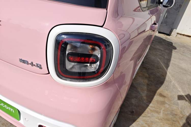 Used Bestune Pony 2026 222km Colorful Horse
