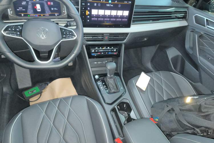 Used Volkswagen Tiguan L 2023 Revised Version 330TSI Automatic Two-Wheel Drive Smart Enjoyment Edition
