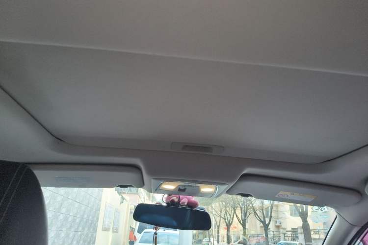 Used Venucia T90 2017 2.0L CVT Smart Edition
