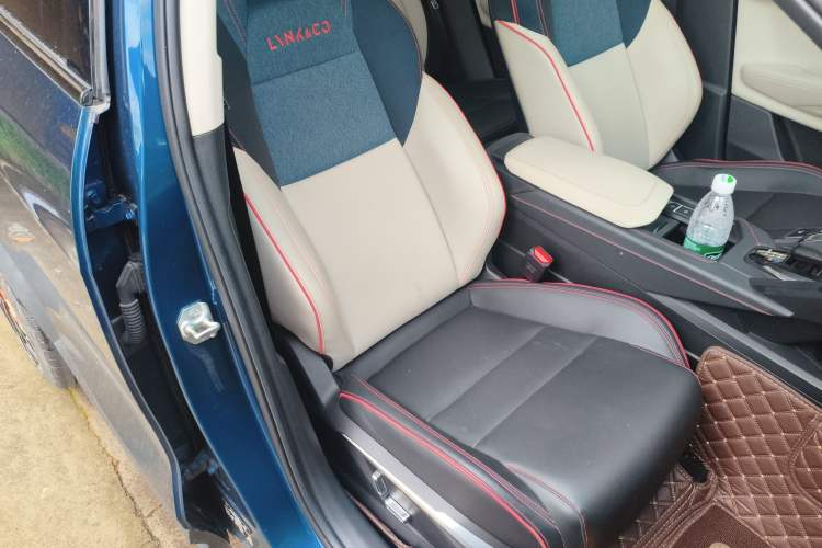 Used Lynk & Co 06 2020 1.5T YAO Halo Right Front Seat