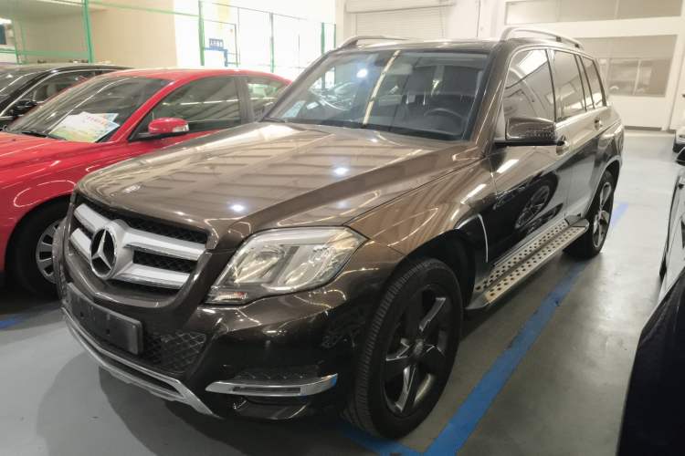 Used Mercedes-Benz GLK-Class 2013 GLK 300 4MATIC Dynamic Sunroof Model