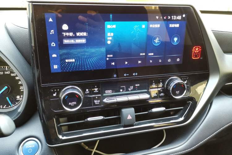 Used Toyota Highlander 2022 Dual-Engine 2.5L Four-Wheel Drive Prestige Version 7 Seats