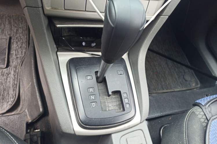 Used Ford Focus 2013 Hatchback Classic 1.8L Automatic Base Model Gear Lever