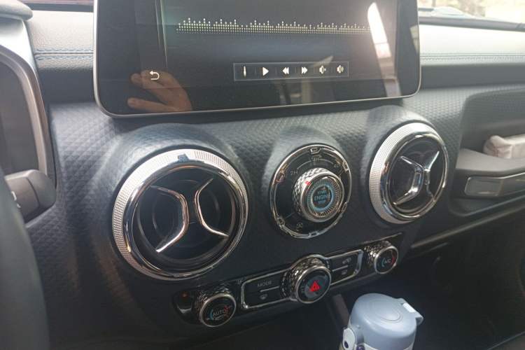 Used BAIC Off-Road BJ40 2021 2.0D Automatic Four-Wheel Drive Blade Hero Edition Adventurer Type