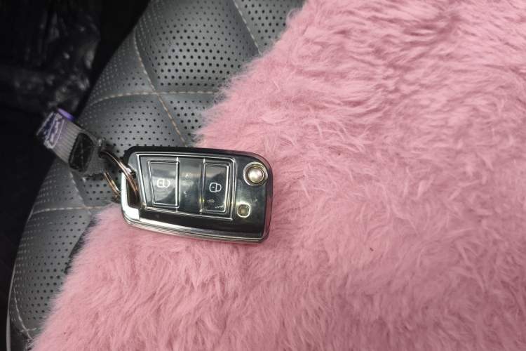 Used Volkswagen Sagitar 2023 300TSI DSG Excellence Edition Vehicle Key