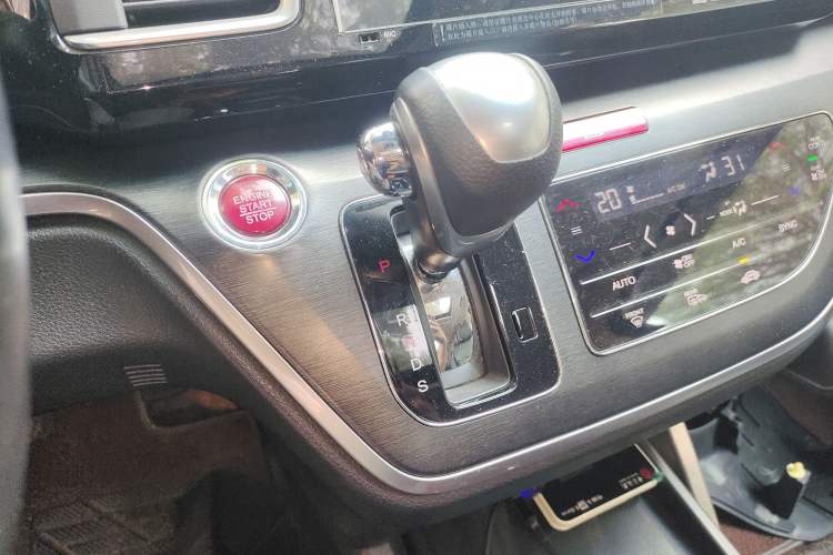 Used Honda Elysion 2016 2.4L Supreme Edition Gear Lever