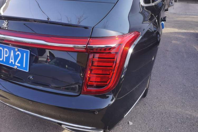 Used Hongqi H9 2023 2.0T Smart Connect Flagship Edition
