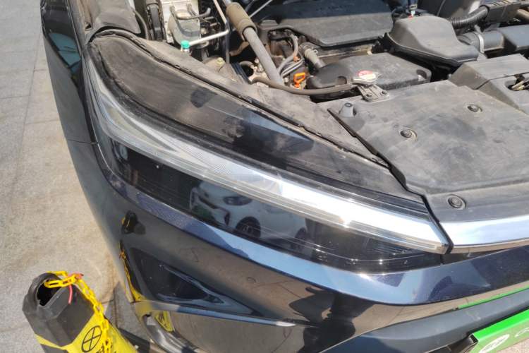 Used Honda Breeze 2023 240TURBO Two-Wheel-Drive Luxury Edition 5 Seats Right Front Headlight