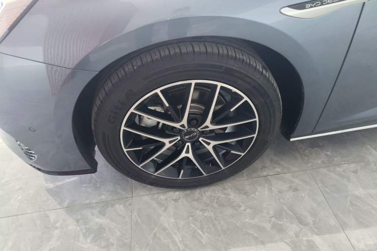 Used BYD Seal 2023 DM-i 1.5T 121km Flagship Model