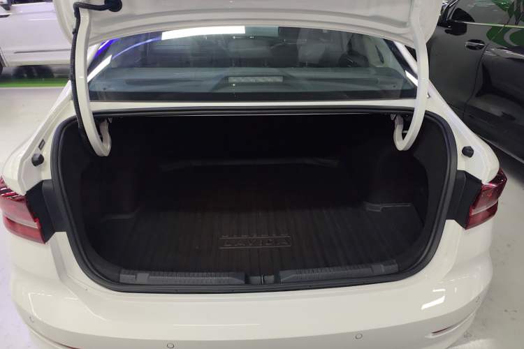 Used Volkswagen Lavida 2022 1.5L Automatic Comfort Edition