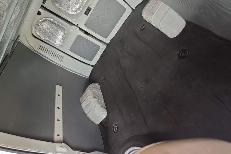 Used SAIC MAXUS EV30 2023 Pure-Electric Smart Logistics Expert with Long Wheelbase Guoxuan
