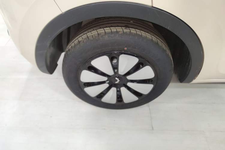 Used Wuling Bingo 2025 333 km Enjoyment Version Right Rear Wheel Hub
