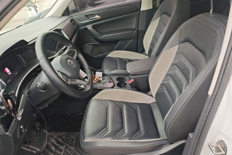 Used Volkswagen Tayron GTE Plug-in Hybrid 2022 1.4T Luxury Model Left Front Seat