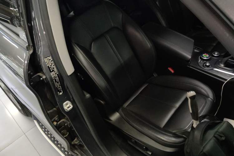 Used Alfa Romeo Stelvio 2017 2.0T 200HP Elite Edition