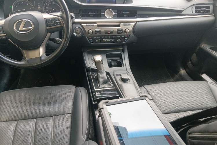 Used Lexus ES 2016 200 Midnight Special Limited Edition Gear Lever