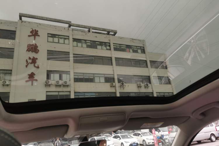 Used Volkswagen Tiguan L 2017 330TSI Automatic Two-Wheel Drive Luxury Edition Headliner