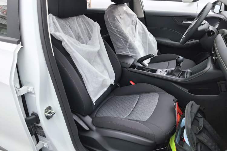 Used Roewe i5 2026 Model 1.5L Manual Comfort Version Right Front Seat