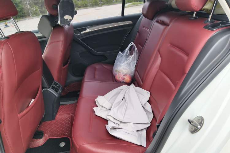 Used Volkswagen Golf 2014 1.4TSI Automatic Comfort Model Left Rear Seat