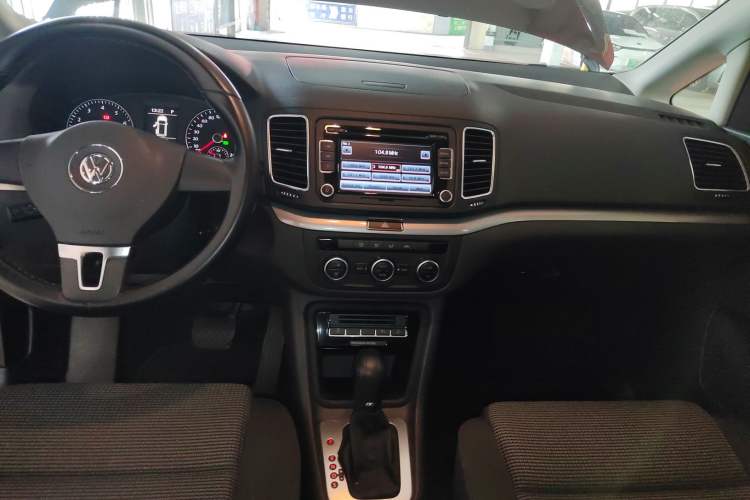 Used Volkswagen Sharan 2013 1.8TSI Standard Model