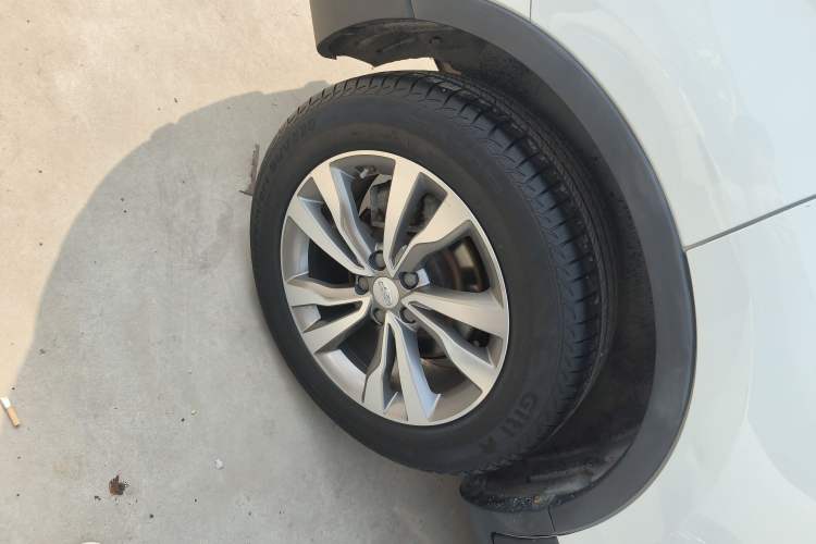 Used Geely Auto Emgrand X7 Sport 2016 1.8TD Automatic ZhiShang Model