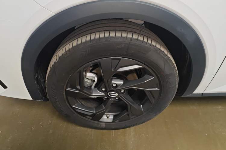 Used GAC Trumpchi GS3 2023 Shadow Speed 270T Enjoyment Edition Left Front Wheel Hub