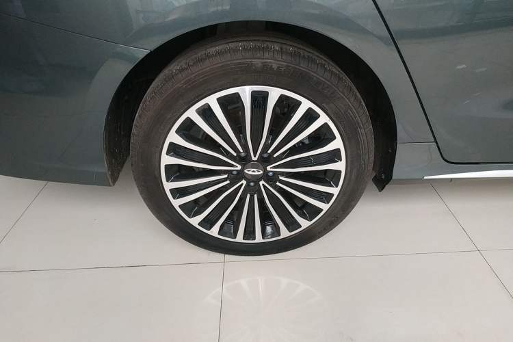 Used Chery Fengyun A8L 2025 1.5 TGDI 145 km Luxury Version