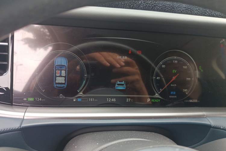 Used VOYAH FREE 2021 Four-Wheel Drive Standard Range-Extended Exclusive Luxury Package
