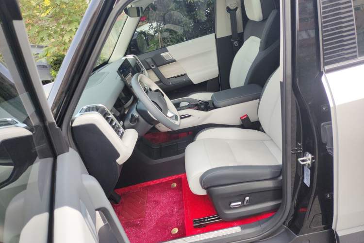 Used iCAR 03 2024 501km Four-wheel Drive Long-Range Advanced Version Left Front Seat