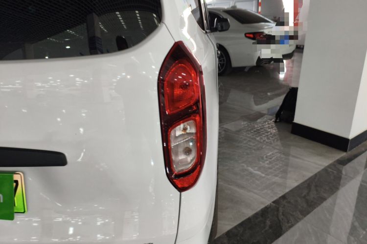 Used Wuling Hongguang New Energy 2024 All-Electric Model 300KM Standard Version
