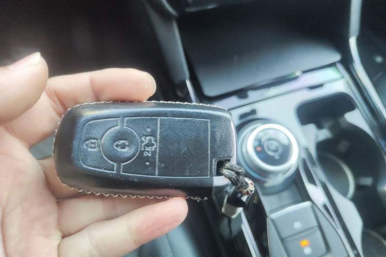 Used Ford Explorer 2020 EcoBoost 285 4x4 Titanium Edition 6 Seats
