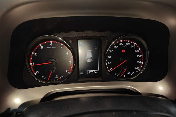 Used Toyota RAV4 2016 2.0L CVT Two-Wheel Drive Smart Edition China V Standard Instrument Cluster