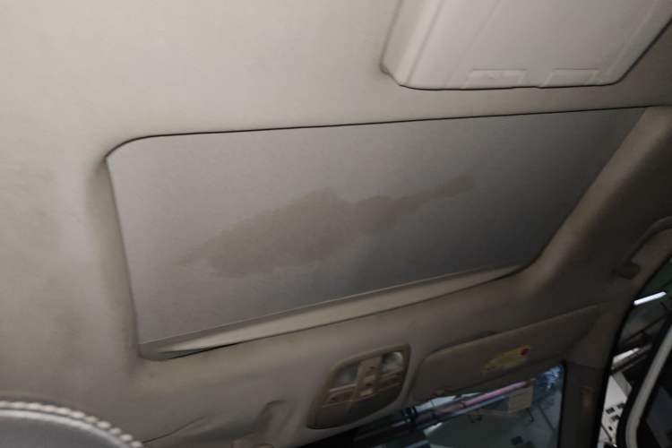 Used SAIC MAXUS G10 2014 2.0T Automatic Luxury Executive Edition