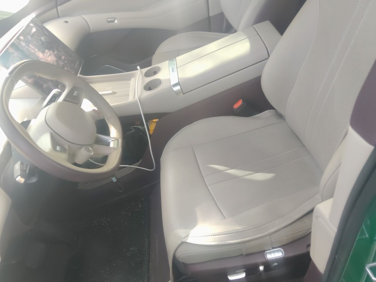 Xiaomi Auto YU7 2025 Ultra-Long Range All-Wheel Drive Pro Version — снимка 15