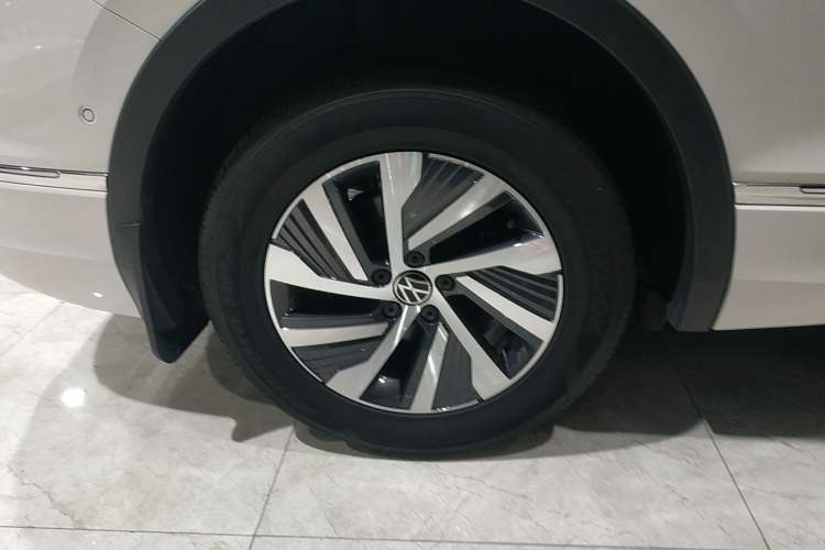 Used Volkswagen Tiguan L New Energy 2022 430 PHEV Plug-in Hybrid Flagship Edition
