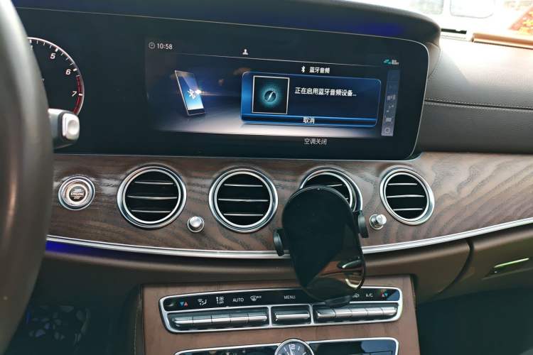 Used Mercedes-Benz E-Class 2017 E 300 L Sporty and Stylish Model
