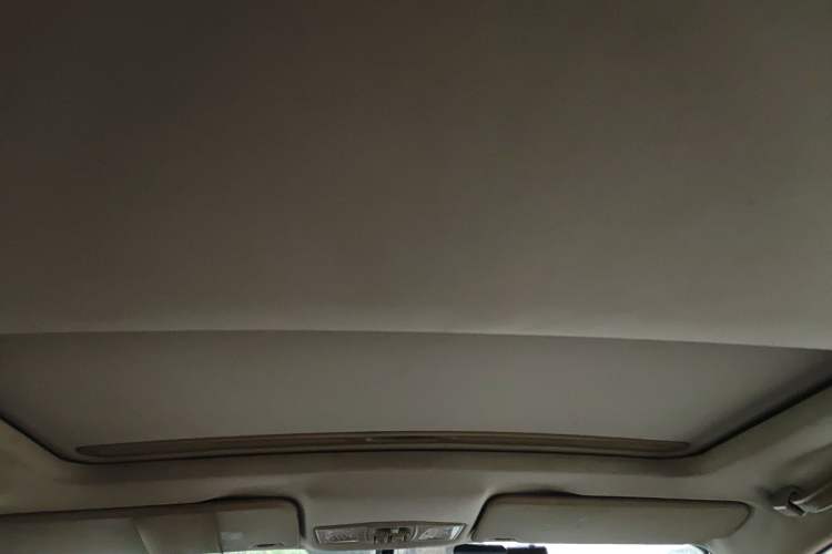 Used Bestune B50 2011 1.6L automatic with sunroof
