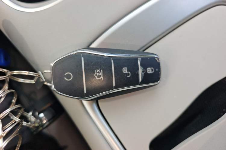 Used BYD Sealion 05 EV 2025 520 km Smart Cruise Version Vehicle Key