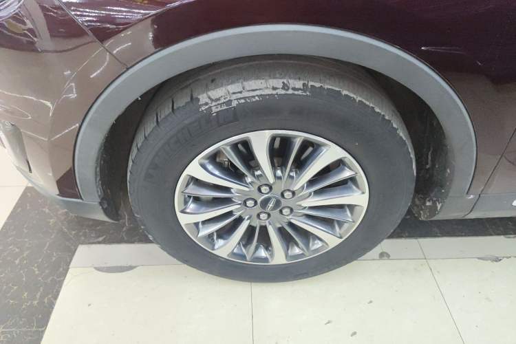 Used Lincoln Nautilus 2019 2.0T Two-Wheel Drive Luxury Edition China VI Standard
