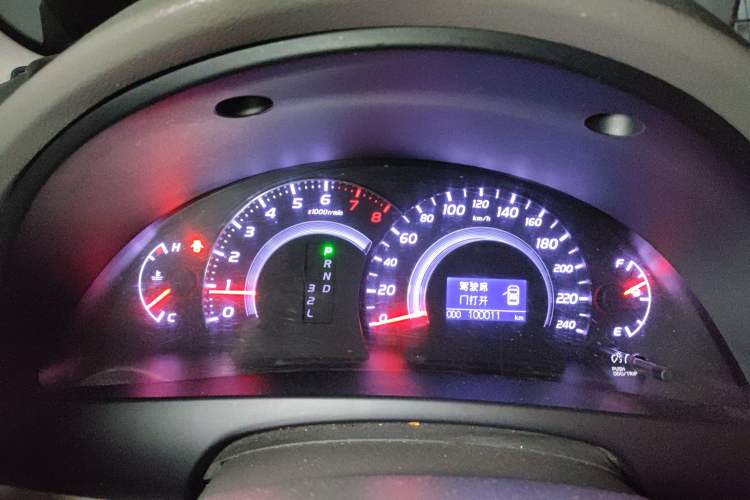 Used Toyota Camry 2013 200G Classic Luxury Edition