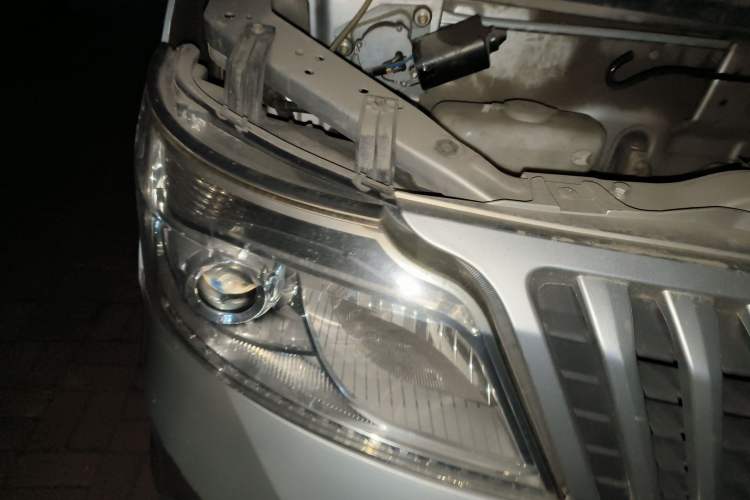 Used CHANGAN KAICHENG Ruixing M80 2014 1.5L Standard Version 4G15S
