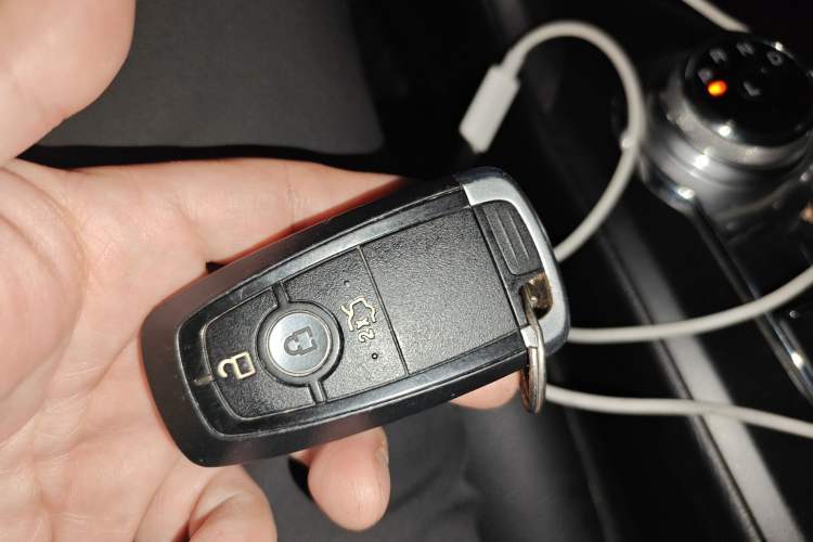 Used Ford Mondeo New Energy 2018 2.0 PHEV Smart-Controlled Fashion Edition China VI Standard Interior 1