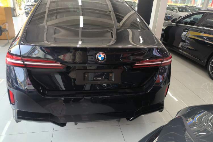 Used BMW 5 Series 2025 525Li M Sport Package Rear