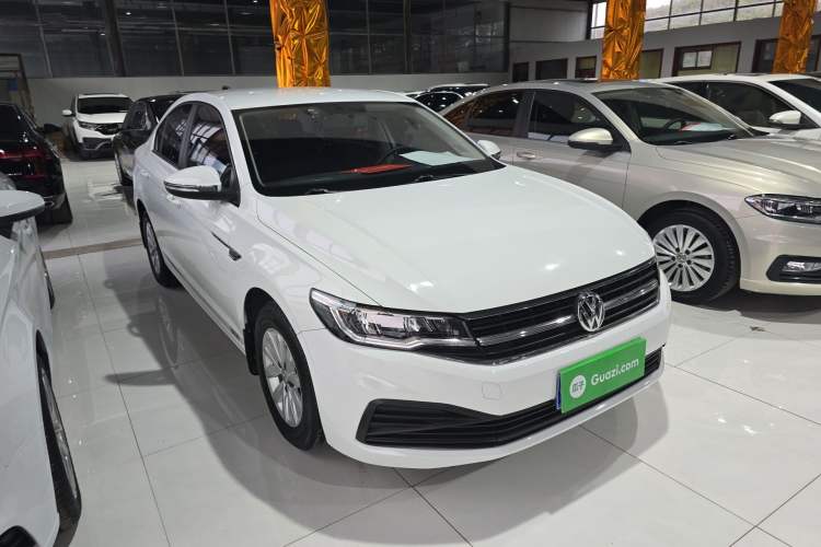 Used Volkswagen Bora 2019 1.5L Automatic Fashion Model Front Right 45 Deg