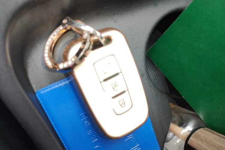 Used Kia Sportage R 2014 2.0L Automatic Two-Wheel Drive GLS Trim Vehicle Key