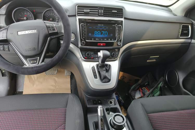 Used Haval M6 2018 Revised Version 1.5T DCT Two-Wheel Drive Urban Style
