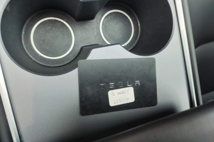 Used Tesla Model Y 2021 Standard Range Rear-Wheel Drive Version