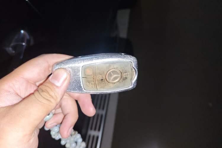 Used Mercedes-Benz GLS-Class  Vehicle Key